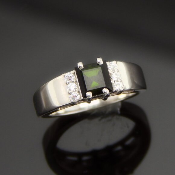 Genuine Green Tourmaline Cushion Cut Ring in 925 Sterling Silver - Picture 1 of 4